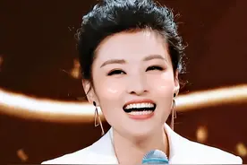 曾是“央视骄傲”，离婚后坦白：婚姻给我的大部分是束缚图片