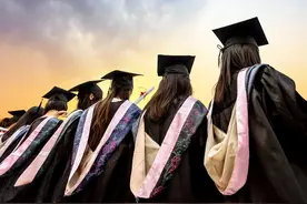 普通学校博士和985本科生哪个更厉害？图片