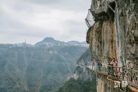 机景联动·飞阅贵州丨从废弃矿山到旅游打卡地，在万山发掘一座古镇的生命力图片