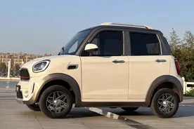 搭载4000W电机，续航240公里，有空调，比德文推出油电两用四轮车图片