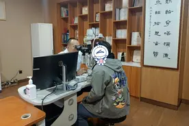 离焦眼镜成近视防控利器？眼科专家提醒：需到正规医院个性化定制图片