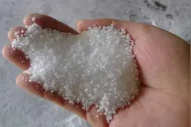 尿素和盐混合能当除草剂？正确使用，效率翻倍，分享注意事项图片