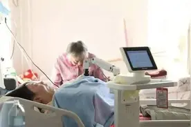 痛心！朱令父亲眼中的女儿：与脑瘤斗争的奇迹！图片