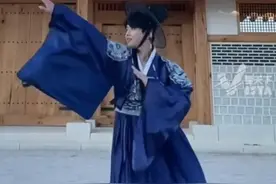 “科目三”风靡韩国 专属bgm《一笑江湖DJ弹鼓版》成韩国短视频热歌周榜冠军图片