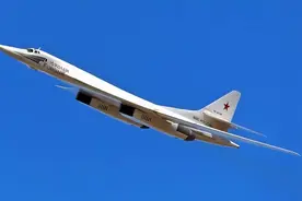 俄乌战有戏了！俄罗斯宣布接装两架图160M，霸主级武器将接管战场图片