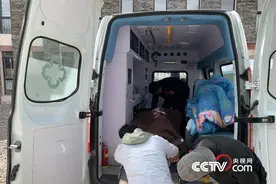 冈仁波齐脚下的操心所长图片