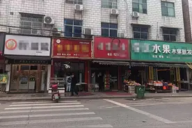 小伙被两女孩污蔑传播不雅视频 遭对方联合“受害人”持刀威胁索要赔偿，他查出抑郁症起诉索赔4万判赔2000元图片
