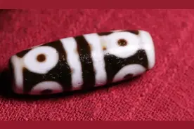 八眼天珠的寓意和作用,你知道吗？职场人最喜欢佩戴的天珠图片