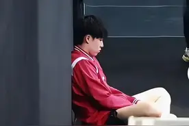 说王楚钦吸血挂件靠混双上位的人，真的看过他的比赛吗！图片