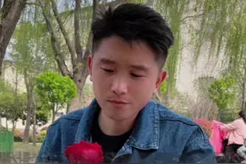 第一集：真正爱一个人，真的会不知不觉的愿意为她付出一切，他爱你什么都不用说，他只会做#情感 #爱情 #正能量#剧情 @红薯小妹 #情感短剧视频封面