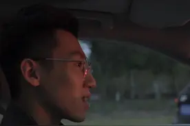 从家产几亿“富二代”，到欠债几百万“负二代”，丁伟过山车一般从人生巅峰跌入谷底。在哪一瞬间你感受到了生活暴击？视频封面