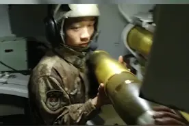 来听听，炮弹出膛的声音！（赵亚雄 张狂 杨加龙）#奋斗强军