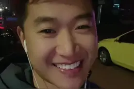 #创作灵感 你说 洗了头要见的人重要，还是不洗头要见的人重要？#情感语录 #治愈 #群叔 #喜欢一个人的表现