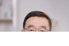 放屁多是肠癌征兆吗？一个现象千万别忽视！#健康科普 记得转给重要的ta!视频封面