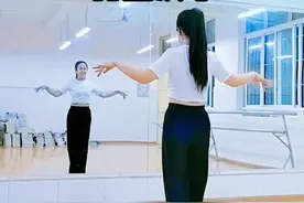 64步恰恰舞《美丽的七仙女》背面演示。#抖音小助手dou上热门！