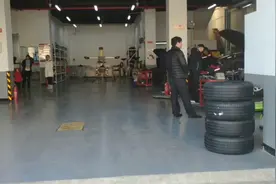 在燕郊找了个途虎店给跟着我风吹雨淋的小车做个保养！视频封面