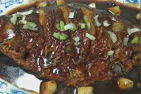 家常红烧鳊鱼在家做，学会这几步，小白秒变大厨，待客特有面子。视频封面