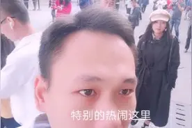 苏州拙政园，每天参观的人是人山人海，还有拍古装照的，特好玩视频封面