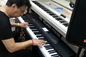向大师电钢琴即兴演奏电影英雄儿女主题曲(英雄赞歌)，视频封面