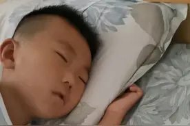 妈妈上班要迟到，宝宝早饭没得吃