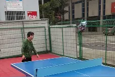 80岁的老太太每天早上打3个小时的乒乓球，生命在于运动视频封面