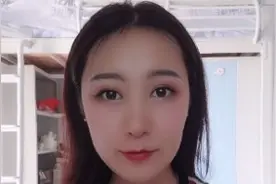 油皮亲妈粉底液测评视频封面