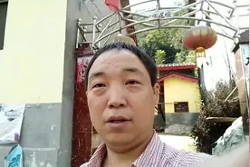 村里五保户，老光棍的扶贫房，国家对老人的福利，你家乡有吗?视频封面