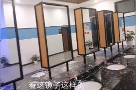 小肖进湖北蕲春服务区高档公厕，很人性化设计儿童便池、烟灰缸！视频封面