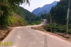 第一山区村路安装太阳能路灯，感谢党政村委关心农村早出晚归安全