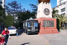 这是攀枝花市炳草岗有名的大梯道，市容整洁，还是值回忆的地方。视频封面