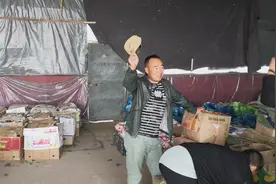 小伙一年赚500万，就靠这个带领全村致富，发往全国各地视频封面