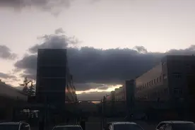 大白天天突然一下黑了起来，是什么样状况导致天气突变