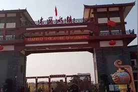 武汉木兰水镇，一个以军事主题为风格的景区，有湖心岛、休闲长廊视频封面
