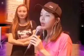 爱的等待😍😍😍😍😍😍视频封面