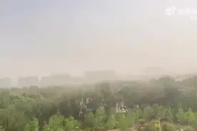 13~14级！新疆发布大风红色预警信号 这些路段已交通管制图片