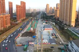 挑了一个好天气航拍正在如火如荼建设中的苏州地铁S1线昆山花桥段视频封面