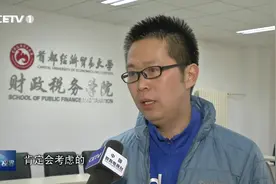 孩子“爱化妆”背后的“秘密”