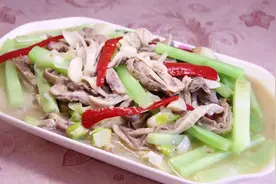 大蒜烧肚条是猪肚最经典的做法，适合每一个家人，健康美味有营养视频封面