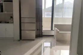 绿城百合  小三室  120平 仅售99万#楼市有料 图片