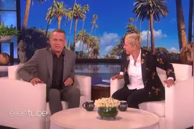 汤姆汉克斯第四弹，希望阿甘和他妻子平安无事，进我主页更多视频视频封面