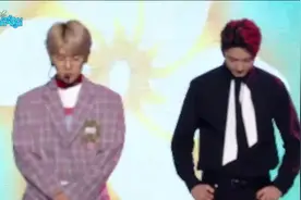 EXO-cbx ： 花曜日 被戴眼镜的伯贤圈的死死的呀视频封面