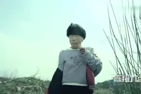 陈翔六点半：蘑菇头以为球球是灯神送来的女朋友，迫不及待拉进屋