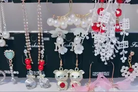 你喜欢什么样的我，我可以演给你看。