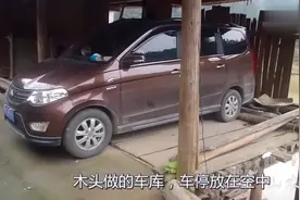 高手在民间那！农村小伙自制车库，这构造经济实用！视频封面