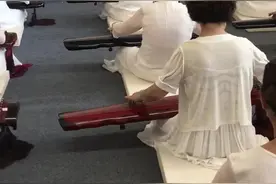 西安佛博会万琴堂郭琴韵老师带领弟子们演沧海一声笑......视频封面