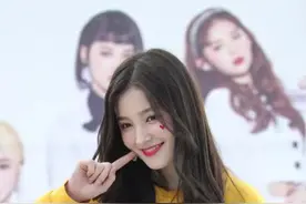 韩国女团界的微胖扛把子 (MOMOLAND) 낸시 팬싸 클로징  可爱视频封面