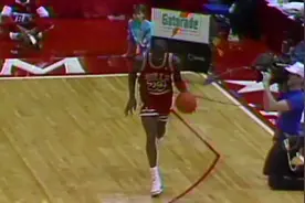 1984-2019 那些曾在NBA扣篮大赛历史上砍下50满分的经典瞬间视频封面