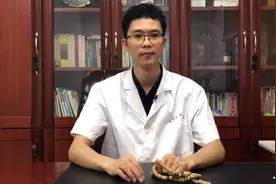 您的小宝宝是否早上起来就晨咳不停呢？一招食疗教你轻松解决。视频封面