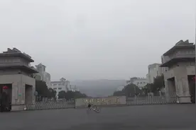 湖北文理学院，襄阳最好的大学，学校的景色也美，有山有水视频封面