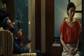 女儿长大了，神经质父亲不让她和任何男生接触，这动作越界了!